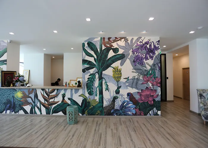 Oasis Hotel