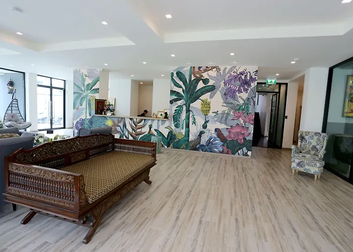 Oasis Hotel