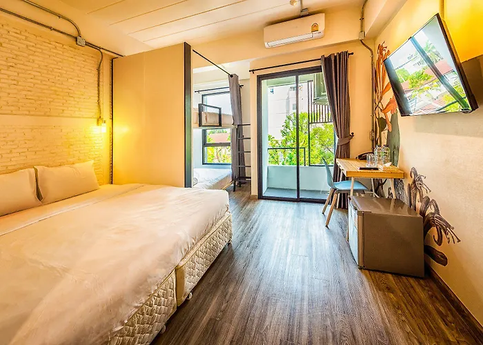 Oasis Hotel